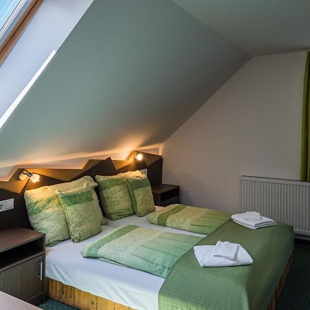 Babi Guesthouse - Babi Vendeghaz Balatonfured Luaran gambar