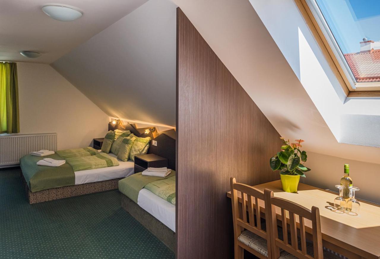Babi Guesthouse - Babi Vendeghaz Balatonfured Luaran gambar