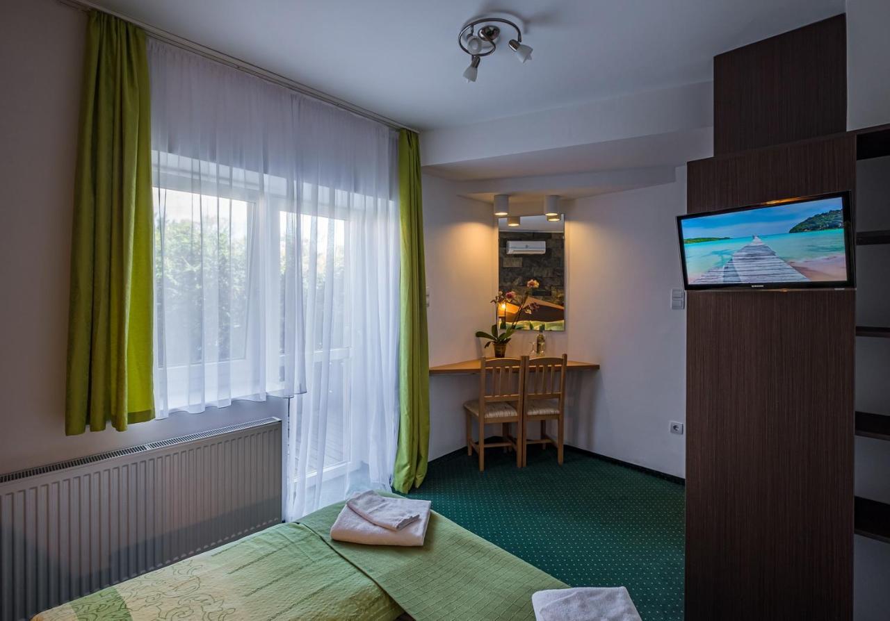 Babi Guesthouse - Babi Vendeghaz Balatonfured Luaran gambar