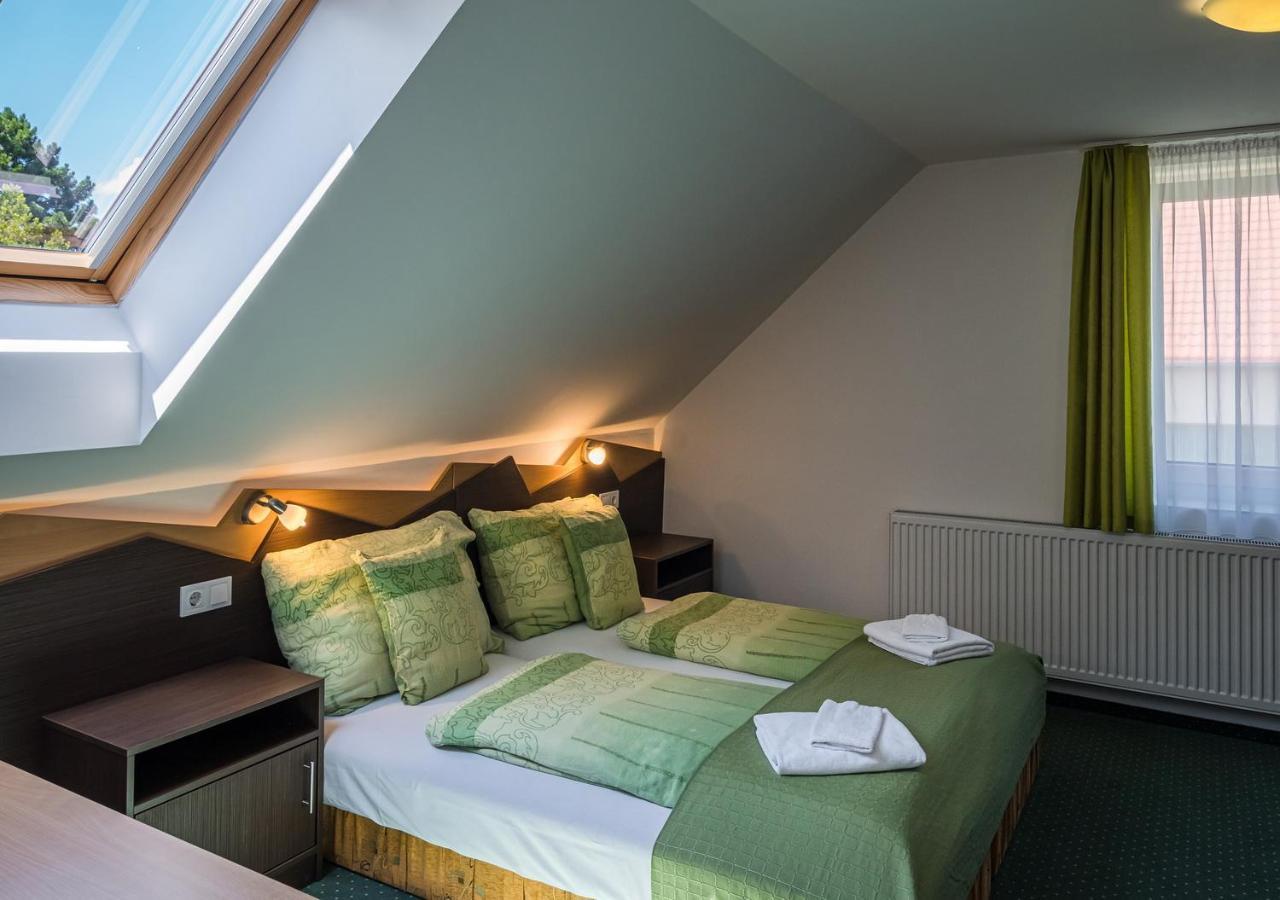 Babi Guesthouse - Babi Vendeghaz Balatonfured Luaran gambar