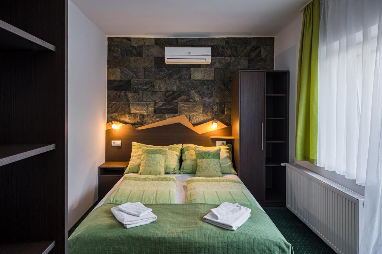 Babi Guesthouse - Babi Vendeghaz Balatonfured Luaran gambar