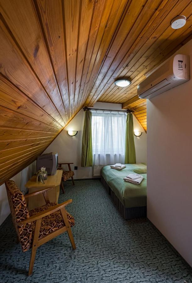 Babi Guesthouse - Babi Vendeghaz Balatonfured Luaran gambar