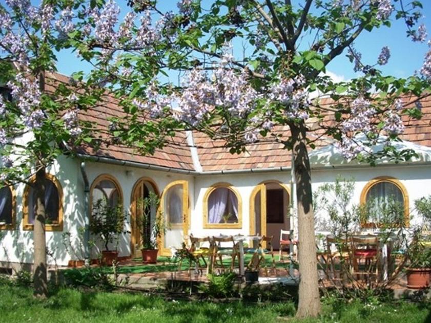 Babi Guesthouse - Babi Vendeghaz Balatonfured Luaran gambar
