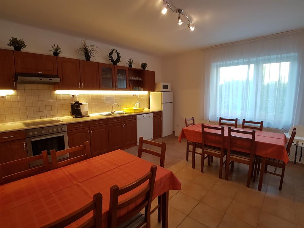 Babi Guesthouse - Babi Vendeghaz Balatonfured Luaran gambar