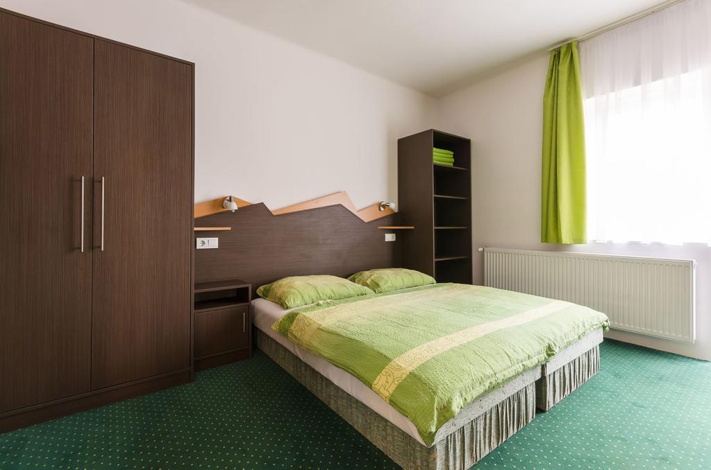Babi Guesthouse - Babi Vendeghaz Balatonfured Luaran gambar