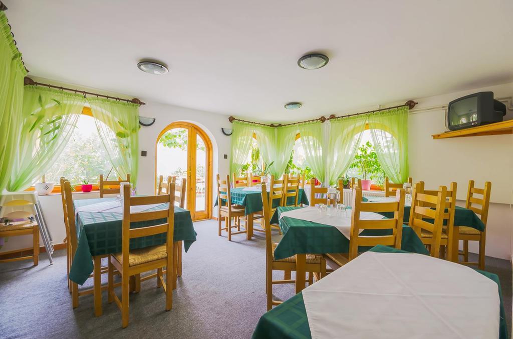 Babi Guesthouse - Babi Vendeghaz Balatonfured Luaran gambar